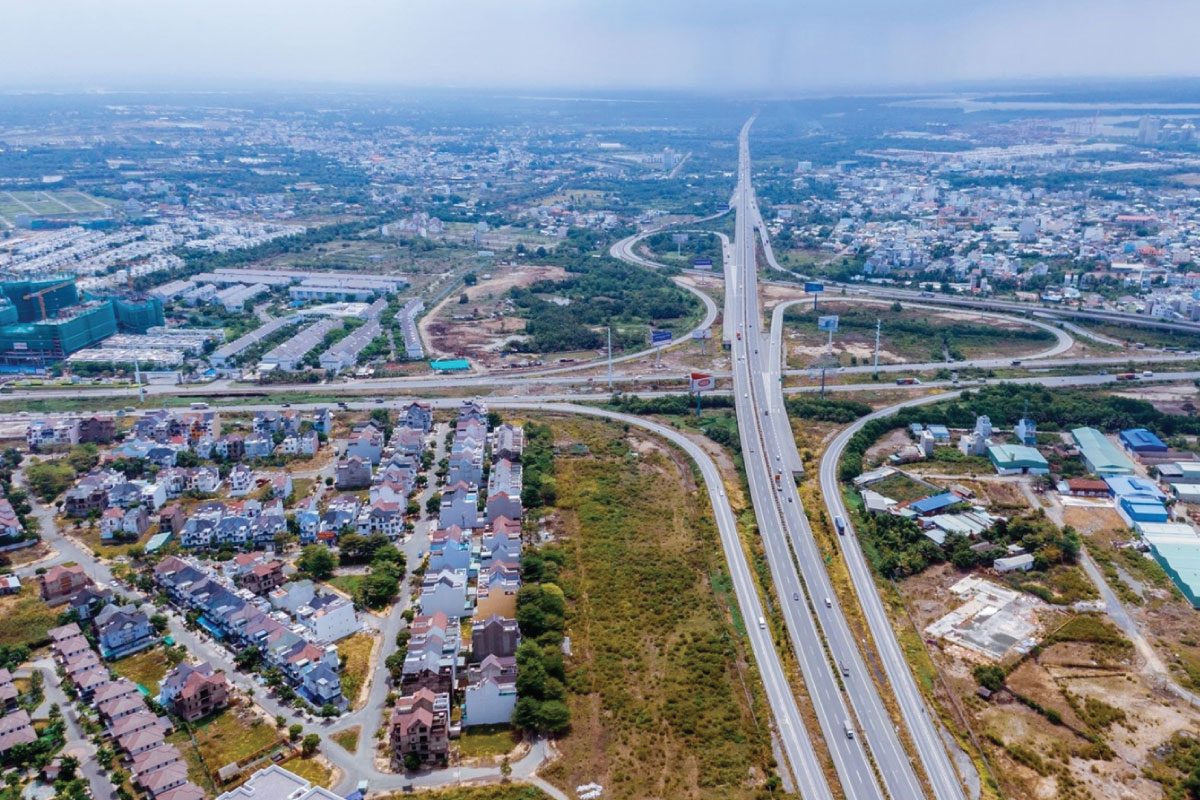 Nhà đầu tư đổ dồn săn đất Bình Thuận khi Cao tốc Phan Thiết – Dầu Giây lộ diện